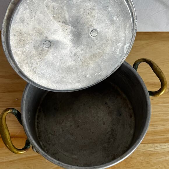 Vintage Copper French Soup Pot w/ Lid and Brass Handles 'Brevete DD S.G.D.G.' - Picture 5 of 10